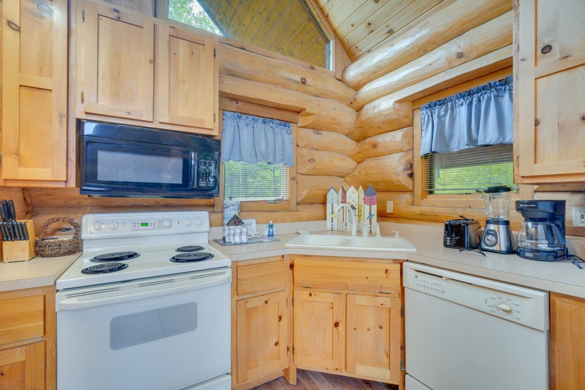 Gatlinburg Cabin With Hot Tub About 11 Miles To Downtown Exteriér fotografie